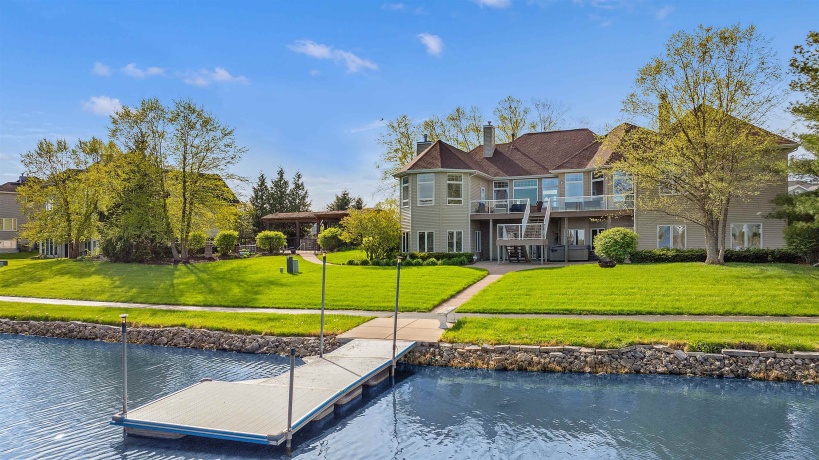 3833 Westlake Village, WINNEBAGO, Illinois 61088, 5 Bedrooms Bedrooms, ,3 BathroomsBathrooms,House,For Sale,Westlake Village,202602422