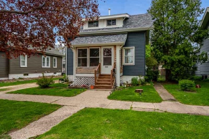 541 Roscoe, SOUTH BELOIT, Illinois 61080, 2 Bedrooms Bedrooms, ,1 BathroomBathrooms,House,For Sale,Roscoe,202602423