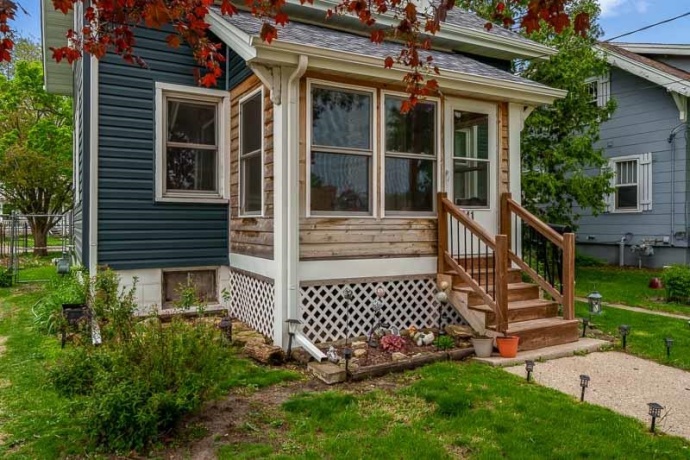 541 Roscoe, SOUTH BELOIT, Illinois 61080, 2 Bedrooms Bedrooms, ,1 BathroomBathrooms,House,For Sale,Roscoe,202602423