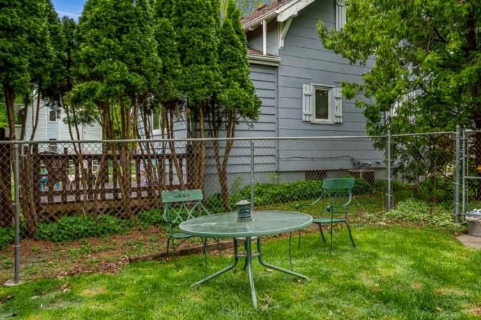 541 Roscoe, SOUTH BELOIT, Illinois 61080, 2 Bedrooms Bedrooms, ,1 BathroomBathrooms,House,For Sale,Roscoe,202602423
