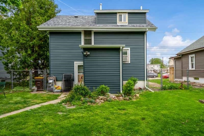 541 Roscoe, SOUTH BELOIT, Illinois 61080, 2 Bedrooms Bedrooms, ,1 BathroomBathrooms,House,For Sale,Roscoe,202602423