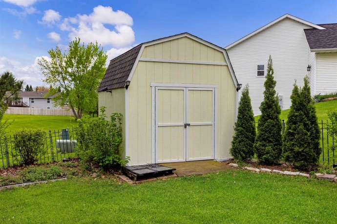 3145 Chanters, ROCKFORD, Illinois 61109, 4 Bedrooms Bedrooms, ,2 BathroomsBathrooms,House,For Sale,Chanters,202602425
