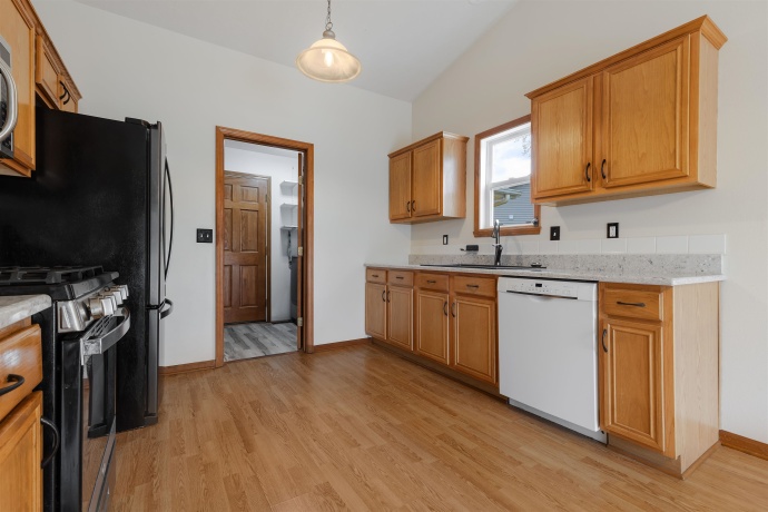 3145 Chanters, ROCKFORD, Illinois 61109, 4 Bedrooms Bedrooms, ,2 BathroomsBathrooms,House,For Sale,Chanters,202602425
