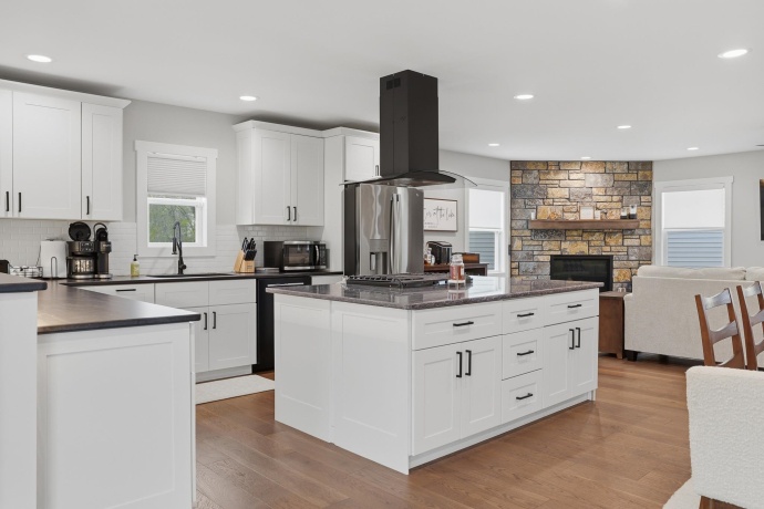 24-123 Wagon Wheel, LAKE CARROLL, Illinois 61046, 4 Bedrooms Bedrooms, ,3 BathroomsBathrooms,House,For Sale,Wagon Wheel,202602428