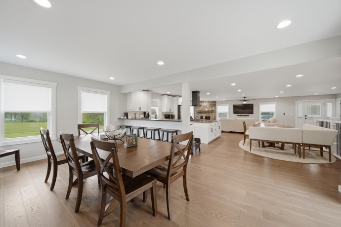 24-123 Wagon Wheel, LAKE CARROLL, Illinois 61046, 4 Bedrooms Bedrooms, ,3 BathroomsBathrooms,House,For Sale,Wagon Wheel,202602428