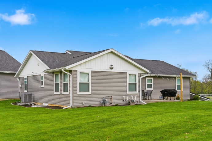 24-123 Wagon Wheel, LAKE CARROLL, Illinois 61046, 4 Bedrooms Bedrooms, ,3 BathroomsBathrooms,House,For Sale,Wagon Wheel,202602428