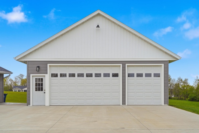 24-123 Wagon Wheel, LAKE CARROLL, Illinois 61046, 4 Bedrooms Bedrooms, ,3 BathroomsBathrooms,House,For Sale,Wagon Wheel,202602428