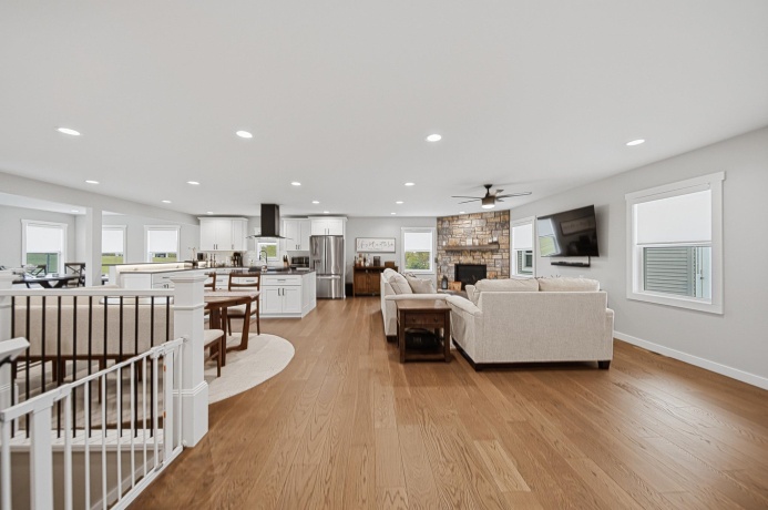 24-123 Wagon Wheel, LAKE CARROLL, Illinois 61046, 4 Bedrooms Bedrooms, ,3 BathroomsBathrooms,House,For Sale,Wagon Wheel,202602428