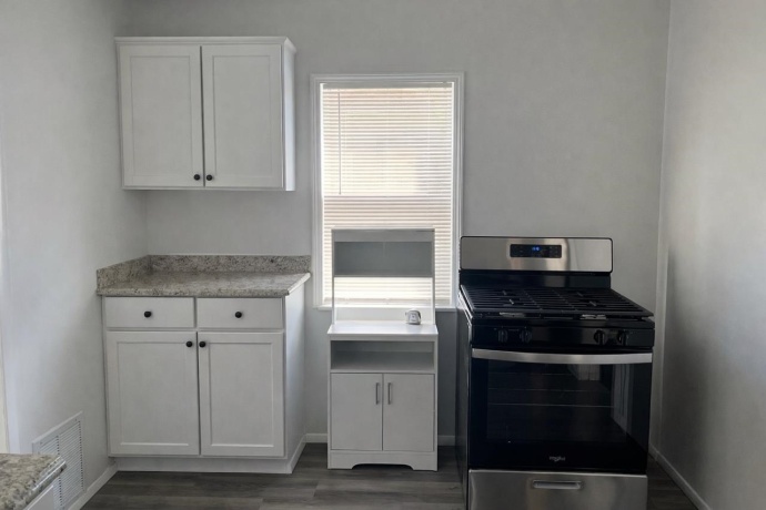 1209 21st, ROCKFORD, Illinois 61104, 2 Bedrooms Bedrooms, ,1 BathroomBathrooms,House,For Sale,21st,202602429
