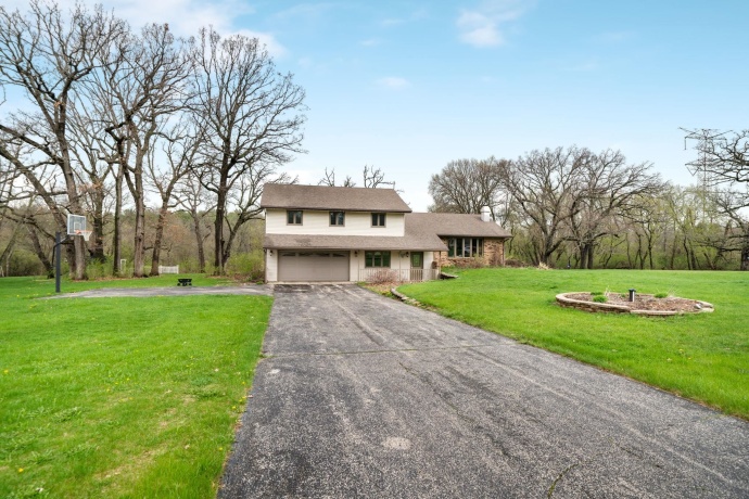 8604 Carradale, CALEDONIA, Illinois 61011, 4 Bedrooms Bedrooms, ,2 BathroomsBathrooms,House,For Sale,Carradale,202602431