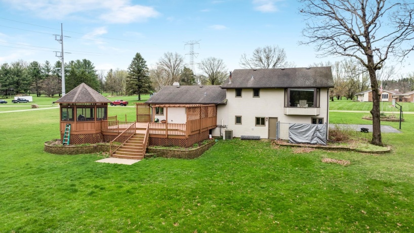 8604 Carradale, CALEDONIA, Illinois 61011, 4 Bedrooms Bedrooms, ,2 BathroomsBathrooms,House,For Sale,Carradale,202602431