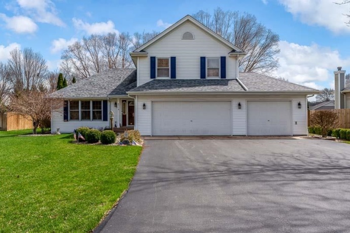 8319 Woodbridge, MACHESNEY PARK, Illinois 61115, 3 Bedrooms Bedrooms, ,2 BathroomsBathrooms,House,For Sale,Woodbridge,202601950
