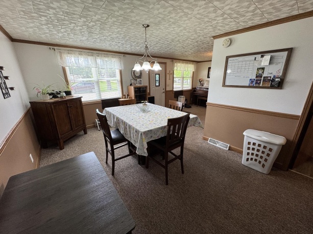 317 Walnut, SHANNON, Illinois 61078, 4 Bedrooms Bedrooms, ,2 BathroomsBathrooms,House,For Sale,Walnut,202602432
