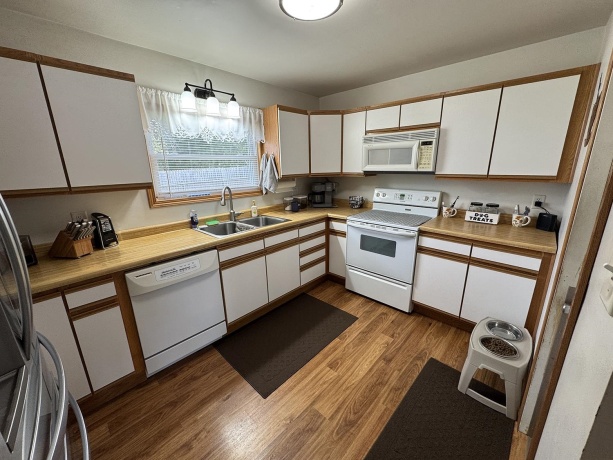 317 Walnut, SHANNON, Illinois 61078, 4 Bedrooms Bedrooms, ,2 BathroomsBathrooms,House,For Sale,Walnut,202602432