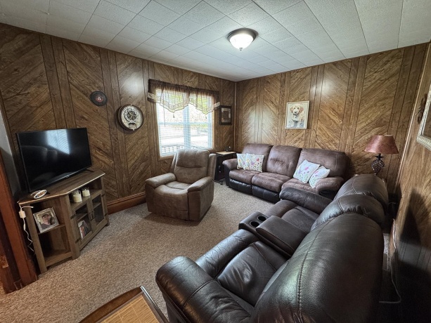 317 Walnut, SHANNON, Illinois 61078, 4 Bedrooms Bedrooms, ,2 BathroomsBathrooms,House,For Sale,Walnut,202602432