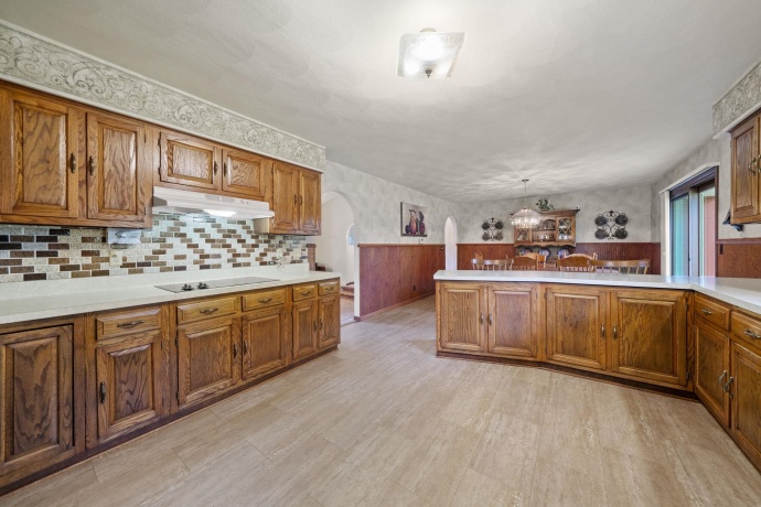 2600 East Ct, BELVIDERE, Illinois 61008, 6 Bedrooms Bedrooms, ,2 BathroomsBathrooms,House,For Sale,East Ct,202602433