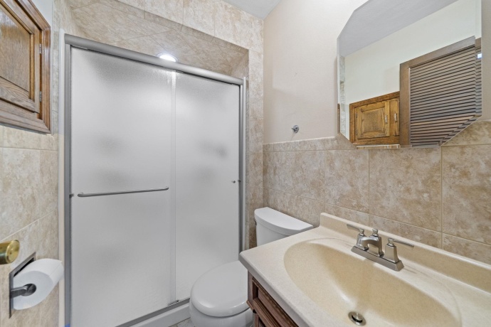 2600 East Ct, BELVIDERE, Illinois 61008, 6 Bedrooms Bedrooms, ,2 BathroomsBathrooms,House,For Sale,East Ct,202602433