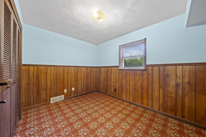 2600 East Ct, BELVIDERE, Illinois 61008, 6 Bedrooms Bedrooms, ,2 BathroomsBathrooms,House,For Sale,East Ct,202602433