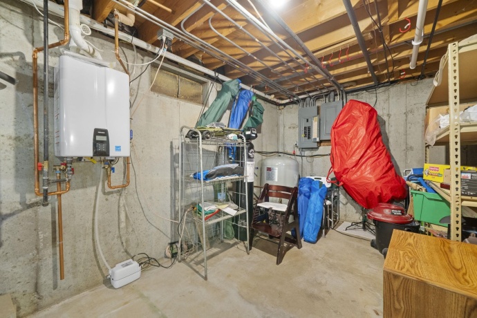 2600 East Ct, BELVIDERE, Illinois 61008, 6 Bedrooms Bedrooms, ,2 BathroomsBathrooms,House,For Sale,East Ct,202602433
