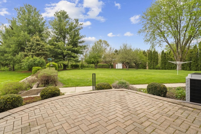 2600 East Ct, BELVIDERE, Illinois 61008, 6 Bedrooms Bedrooms, ,2 BathroomsBathrooms,House,For Sale,East Ct,202602433
