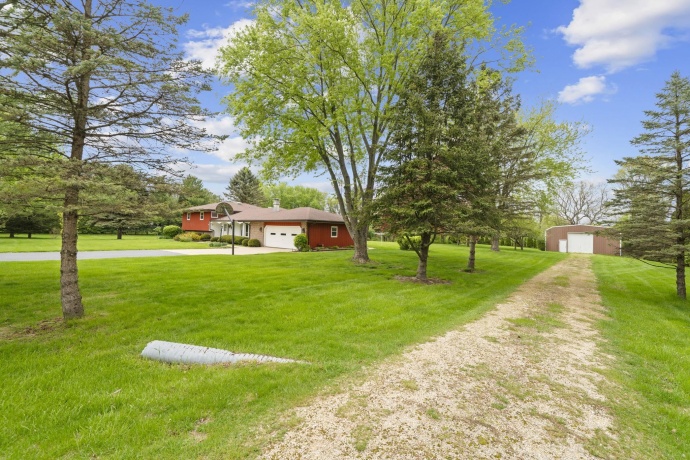 2600 East Ct, BELVIDERE, Illinois 61008, 6 Bedrooms Bedrooms, ,2 BathroomsBathrooms,House,For Sale,East Ct,202602433