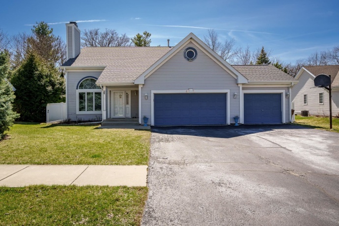 6571 Chartwell, ROCKFORD, Illinois 61114, 4 Bedrooms Bedrooms, ,2 BathroomsBathrooms,House,For Sale,Chartwell,202602434