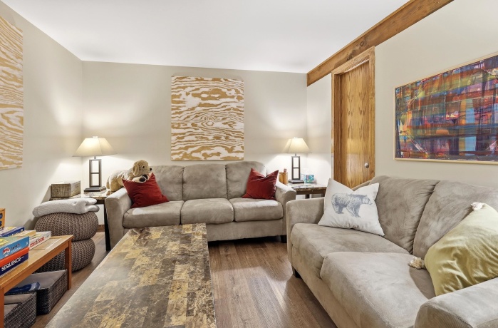 127 Plum Cove, GALENA, Illinois 61036, 3 Bedrooms Bedrooms, ,3 BathroomsBathrooms,Condominium,For Sale,Plum Cove,202602441