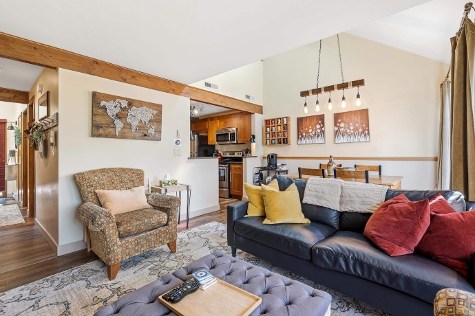 127 Plum Cove, GALENA, Illinois 61036, 3 Bedrooms Bedrooms, ,3 BathroomsBathrooms,Condominium,For Sale,Plum Cove,202602441