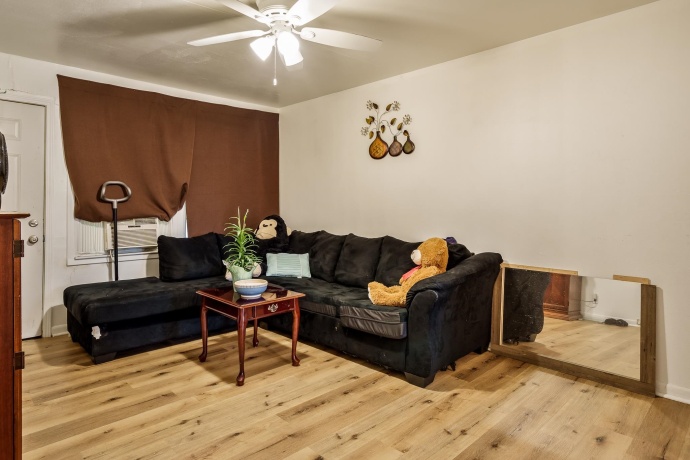 422 HENRIETTA, ROCKFORD, Illinois 61102, ,3 - 4 Units,For Sale,HENRIETTA,202602436
