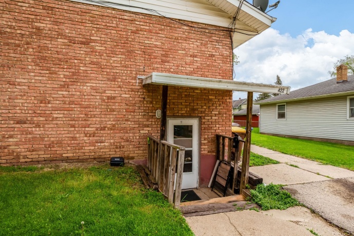 422 HENRIETTA, ROCKFORD, Illinois 61102, ,3 - 4 Units,For Sale,HENRIETTA,202602436