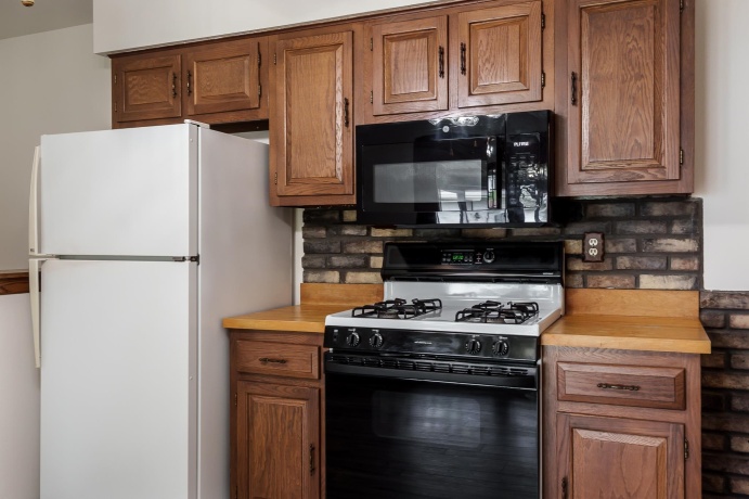9804 Debbie, MACHESNEY PARK, Illinois 61115, 3 Bedrooms Bedrooms, ,1 BathroomBathrooms,House,For Sale,Debbie,202602438