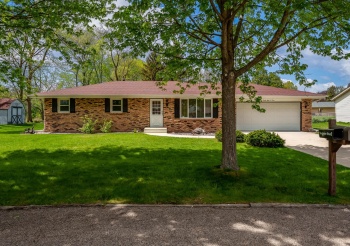 9804 Debbie, MACHESNEY PARK, Illinois 61115, 3 Bedrooms Bedrooms, ,1 BathroomBathrooms,House,For Sale,Debbie,202602438