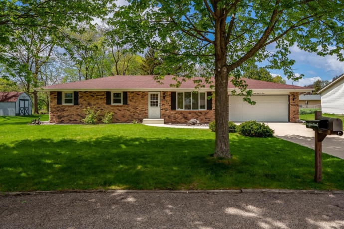 9804 Debbie, MACHESNEY PARK, Illinois 61115, 3 Bedrooms Bedrooms, ,1 BathroomBathrooms,House,For Sale,Debbie,202602438