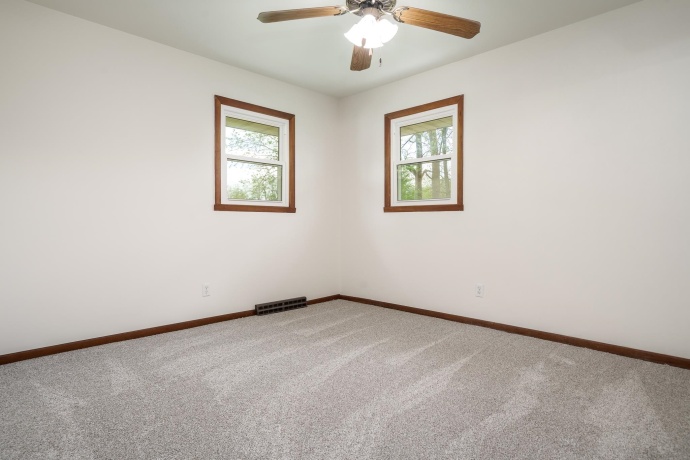 9804 Debbie, MACHESNEY PARK, Illinois 61115, 3 Bedrooms Bedrooms, ,1 BathroomBathrooms,House,For Sale,Debbie,202602438
