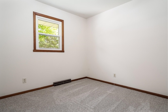 9804 Debbie, MACHESNEY PARK, Illinois 61115, 3 Bedrooms Bedrooms, ,1 BathroomBathrooms,House,For Sale,Debbie,202602438