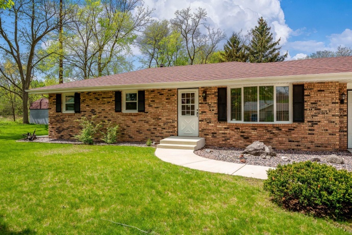 9804 Debbie, MACHESNEY PARK, Illinois 61115, 3 Bedrooms Bedrooms, ,1 BathroomBathrooms,House,For Sale,Debbie,202602438