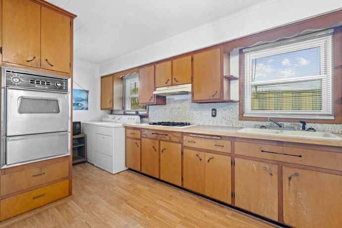 2108 Margaret, LOVES PARK, Illinois 61111, 3 Bedrooms Bedrooms, ,2 BathroomsBathrooms,House,For Sale,Margaret,202602439