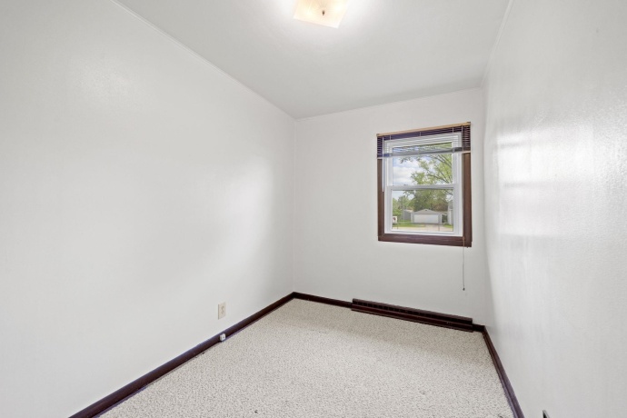 2108 Margaret, LOVES PARK, Illinois 61111, 3 Bedrooms Bedrooms, ,2 BathroomsBathrooms,House,For Sale,Margaret,202602439