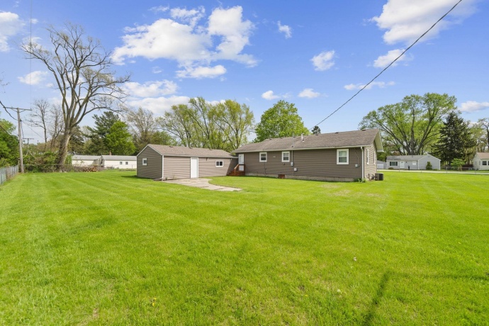 2108 Margaret, LOVES PARK, Illinois 61111, 3 Bedrooms Bedrooms, ,2 BathroomsBathrooms,House,For Sale,Margaret,202602439
