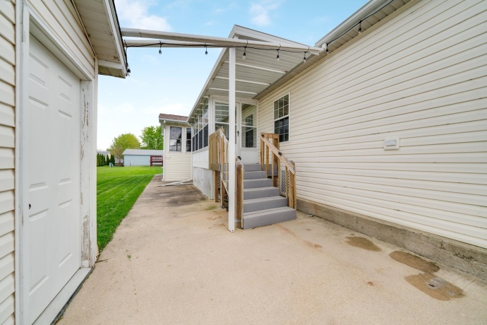 5412 Cypress, MACHESNEY PARK, Illinois 61115, 3 Bedrooms Bedrooms, ,2 BathroomsBathrooms,House,For Sale,Cypress,202602440