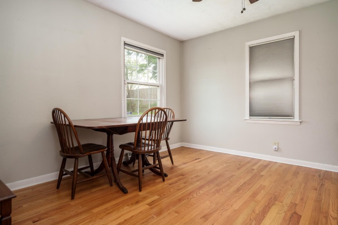 920 WOODLAND, ROCKFORD, Illinois 61108, 3 Bedrooms Bedrooms, ,2 BathroomsBathrooms,House,For Sale,WOODLAND,202602443