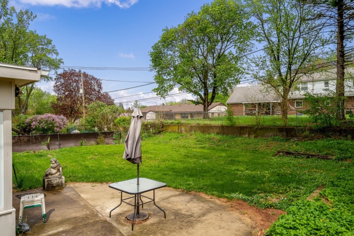 920 WOODLAND, ROCKFORD, Illinois 61108, 3 Bedrooms Bedrooms, ,2 BathroomsBathrooms,House,For Sale,WOODLAND,202602443