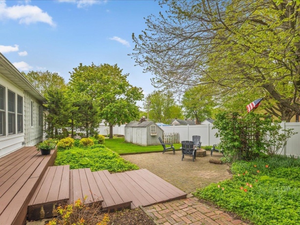 101 Hickory, SHANNON, Illinois 61078, 4 Bedrooms Bedrooms, ,2 BathroomsBathrooms,House,For Sale,Hickory,202602444