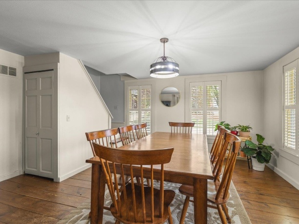 101 Hickory, SHANNON, Illinois 61078, 4 Bedrooms Bedrooms, ,2 BathroomsBathrooms,House,For Sale,Hickory,202602444