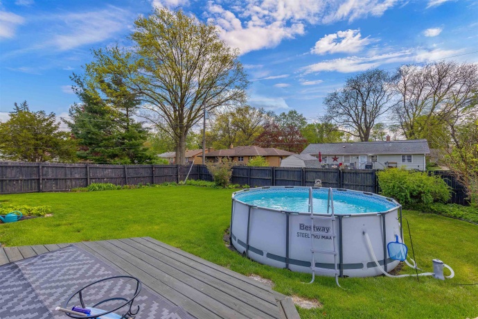 4615 NEWCASTLE, ROCKFORD, Illinois 61108, 2 Bedrooms Bedrooms, ,1 BathroomBathrooms,House,For Sale,NEWCASTLE,202602447
