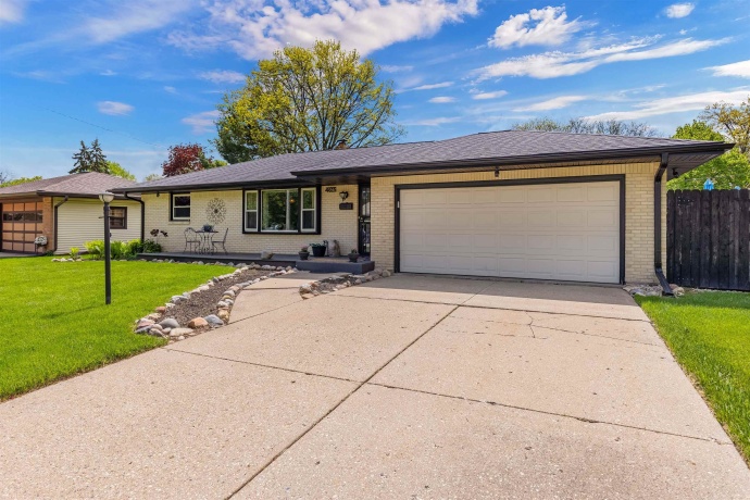 4615 NEWCASTLE, ROCKFORD, Illinois 61108, 2 Bedrooms Bedrooms, ,1 BathroomBathrooms,House,For Sale,NEWCASTLE,202602447