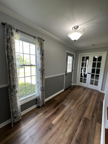 253 Park Crest Dr, FREEPORT, Illinois 61032, 4 Bedrooms Bedrooms, ,2 BathroomsBathrooms,House,For Sale,Park Crest Dr,202602449