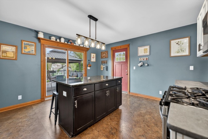 525 HURLBUT, BELVIDERE, Illinois 61008, 3 Bedrooms Bedrooms, ,2 BathroomsBathrooms,House,For Sale,HURLBUT,202602451