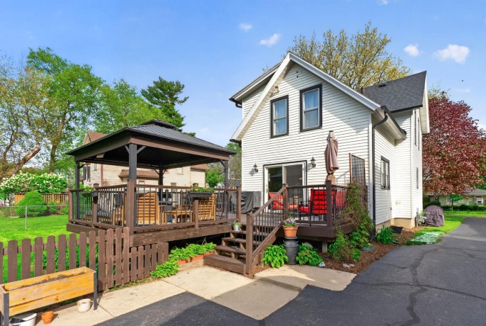 525 HURLBUT, BELVIDERE, Illinois 61008, 3 Bedrooms Bedrooms, ,2 BathroomsBathrooms,House,For Sale,HURLBUT,202602451