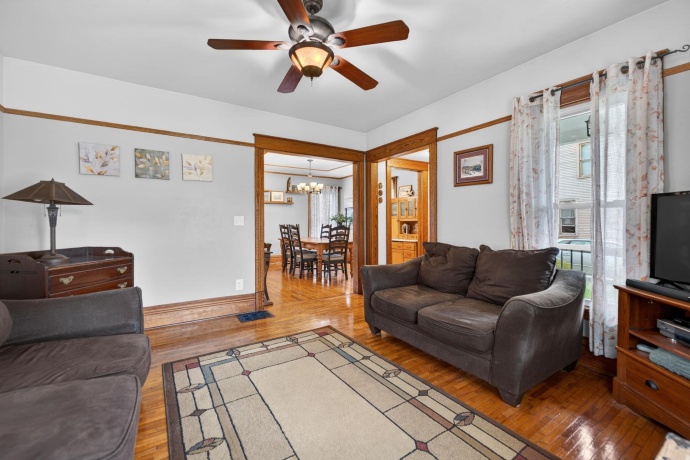 525 HURLBUT, BELVIDERE, Illinois 61008, 3 Bedrooms Bedrooms, ,2 BathroomsBathrooms,House,For Sale,HURLBUT,202602451